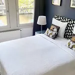 Velvetamsterdam