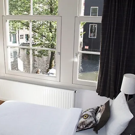 Velvetamsterdam *