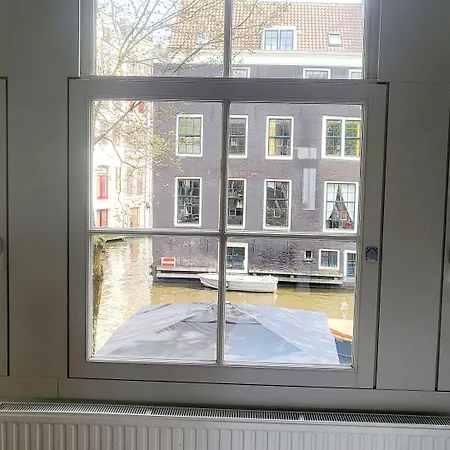 Velvetamsterdam